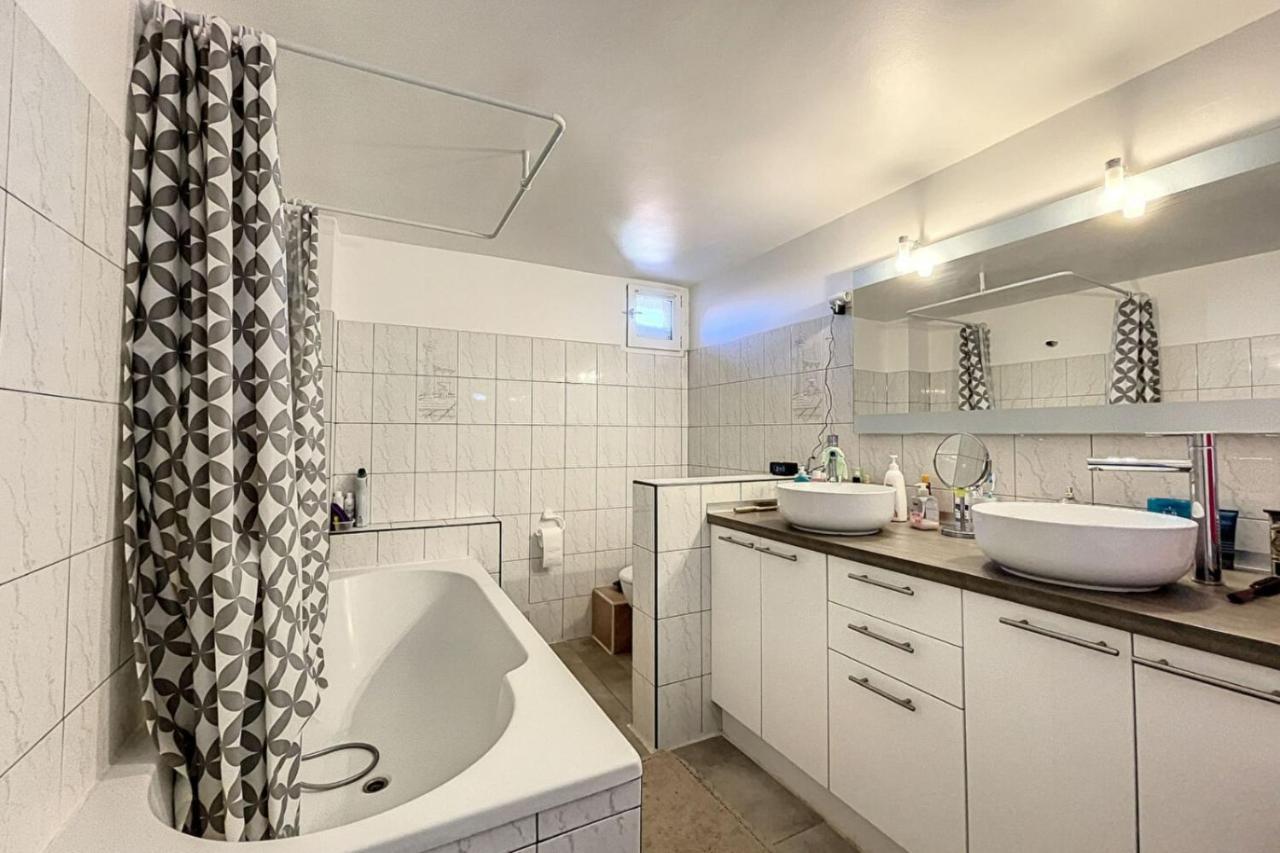 Maisonnette De Plage Sur Les Toits Appart 1 Chambre 1 Mezzanine Avec Vue Le Grau-du-Roi Bagian luar foto
